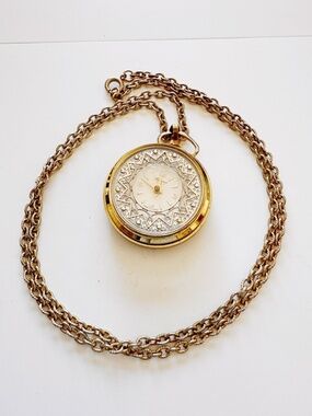 Vintage Mechanical Pendant Watch Necklace Gold Tone Ornate Dial 34mm Running